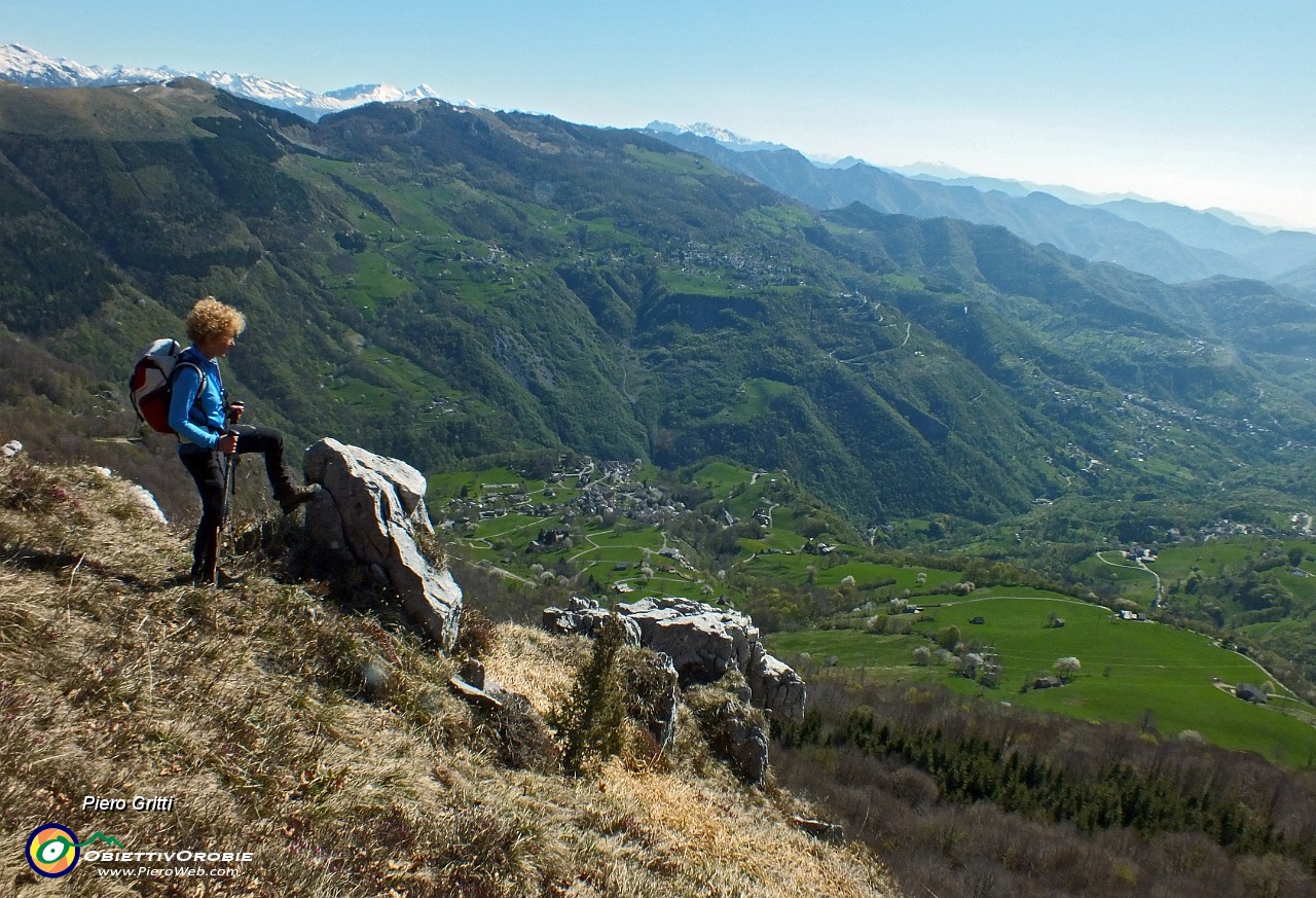 27 Bella vista sulla Valle Imagna....JPG